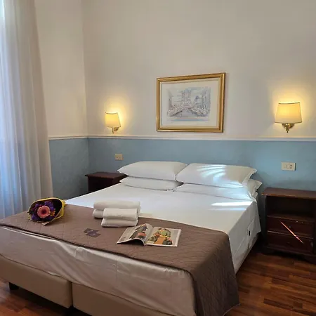 Otel Porta Pia 3*