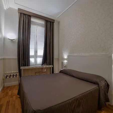 Otel Porta Pia 3*